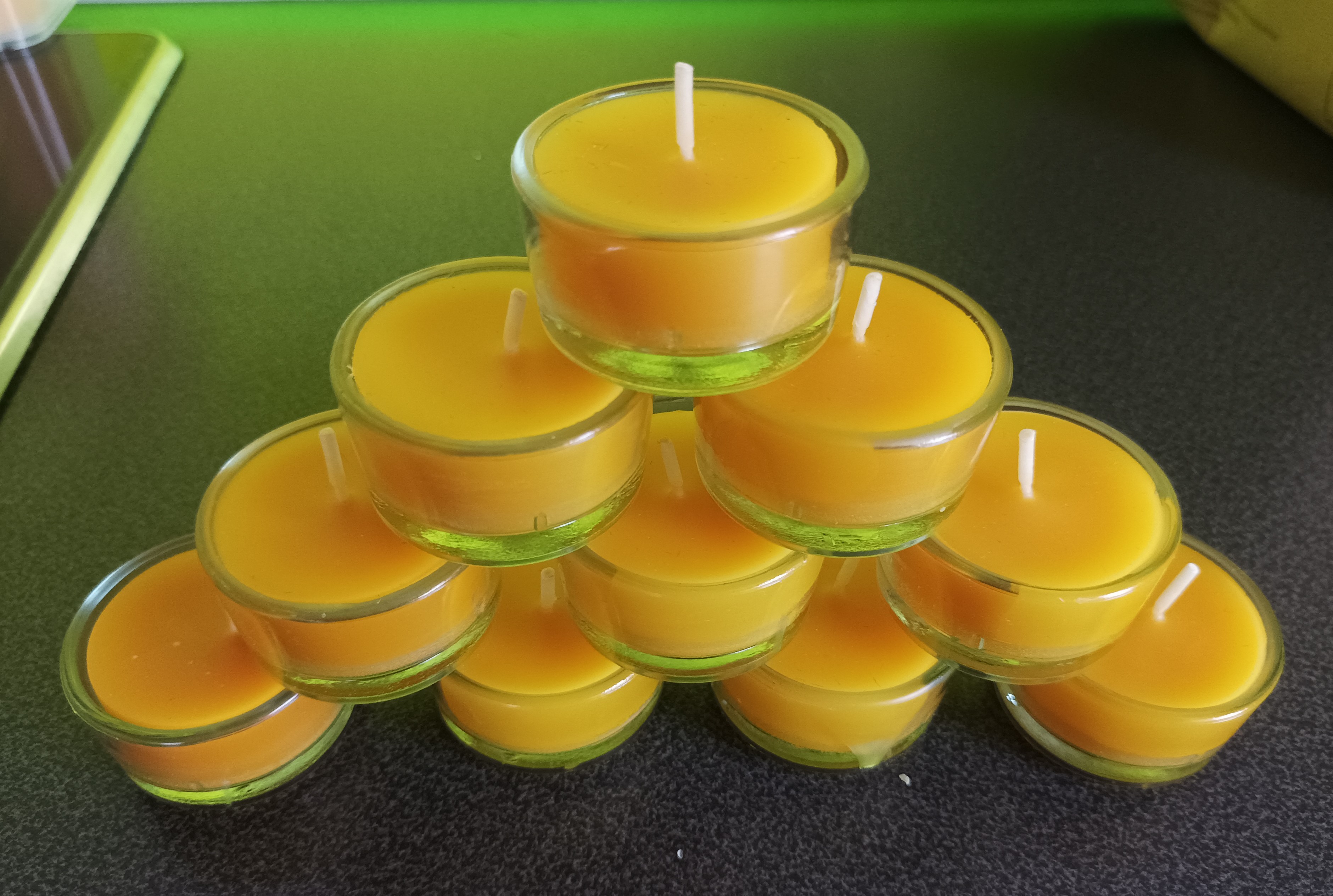 10 Bienenwachs Teelichter Set im Glas